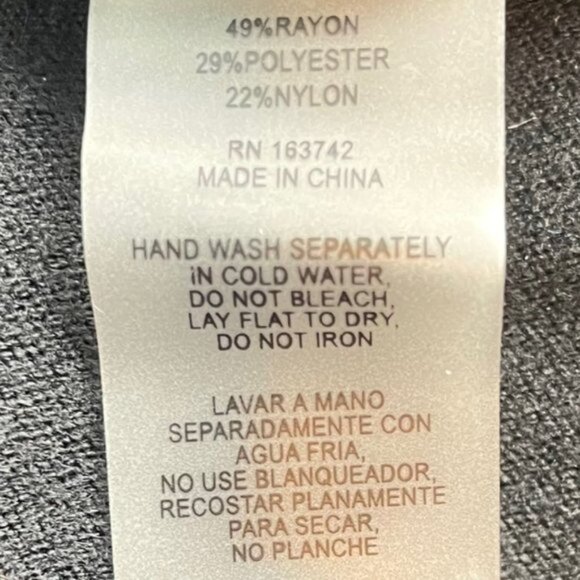 Aaeda Black Sweater Size S - Picture 5 of 5